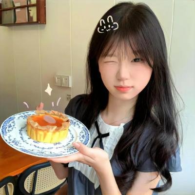夜色中的她